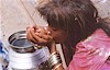 150803_hond-paani1_100.jpg (4169 bytes)