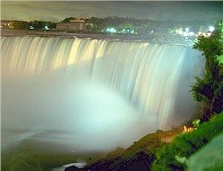 niagara-p1_250.jpg (14301 bytes)