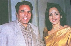 221103_dharam-hema1.jpg (14730 bytes)