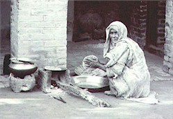 250903_pun-pun_chula1.jpg (17963 bytes)